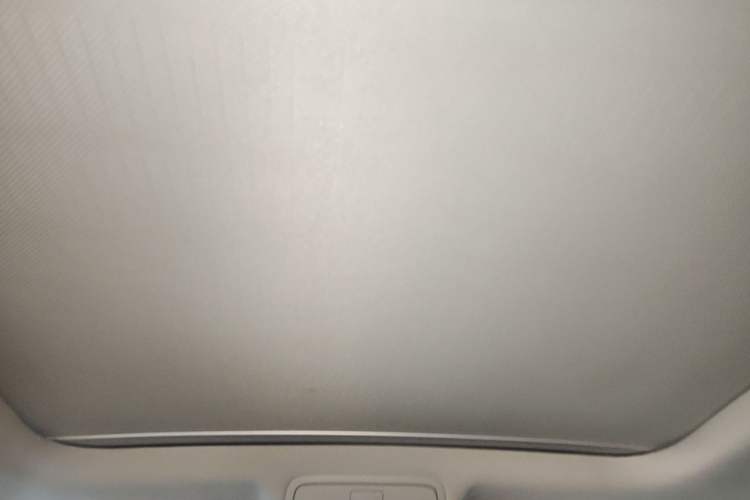 Used Volkswagen Tiguan 2016 300TSI Automatic All-Wheel Drive Fashion Vision Edition Headliner