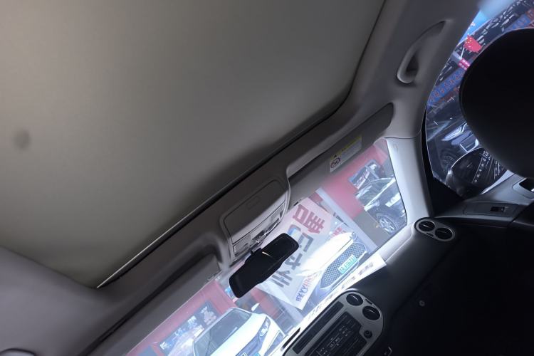 Used Volkswagen Tiguan 2016 300TSI Automatic All-Wheel Drive Fashion Vision Edition Headliner