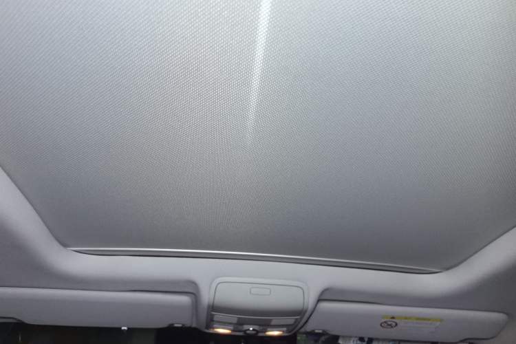 Used Volkswagen Tiguan 2016 300TSI Automatic All-Wheel Drive Fashion Vision Edition Headliner
