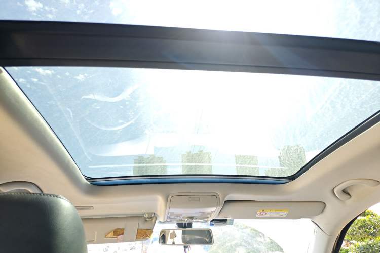 Used Volkswagen Tiguan 2016 280TSI Automatic Two-Wheel Drive Silk Road Comfort Edition Headliner