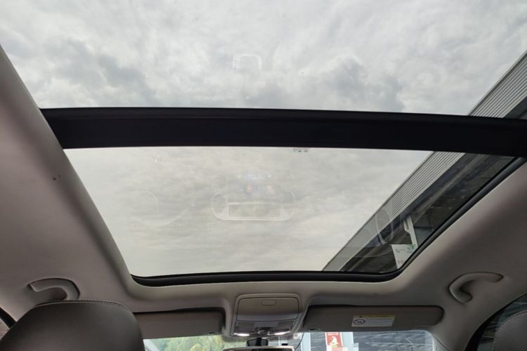 Used Volkswagen Tiguan 2016 300TSI Automatic All-Wheel Drive Luxury Edition Headliner