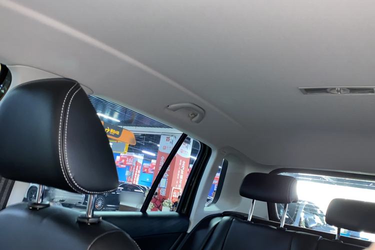 Used Volkswagen Tiguan 2016 300TSI Automatic Two-Wheel Drive Trend Edition Headliner