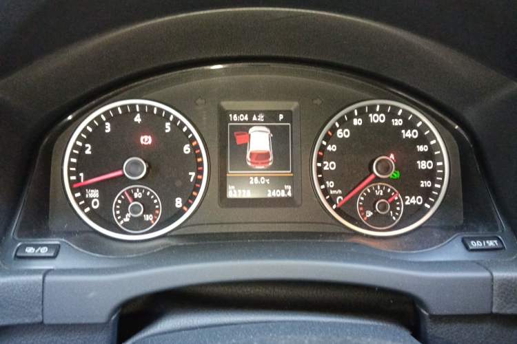 Used Volkswagen Tiguan 2016 300TSI Automatic Two-Wheel Drive Luxury Edition Instrument Cluster