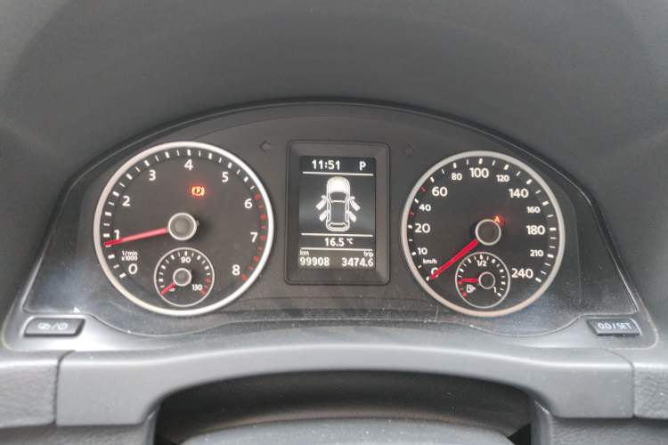 Used Volkswagen Tiguan 2016 280TSI Automatic Two-Wheel Drive Silk Road Comfort Edition Instrument Cluster