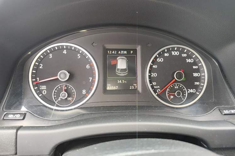 Used Volkswagen Tiguan 2016 300TSI Automatic All-Wheel Drive Luxury Edition Instrument Cluster
