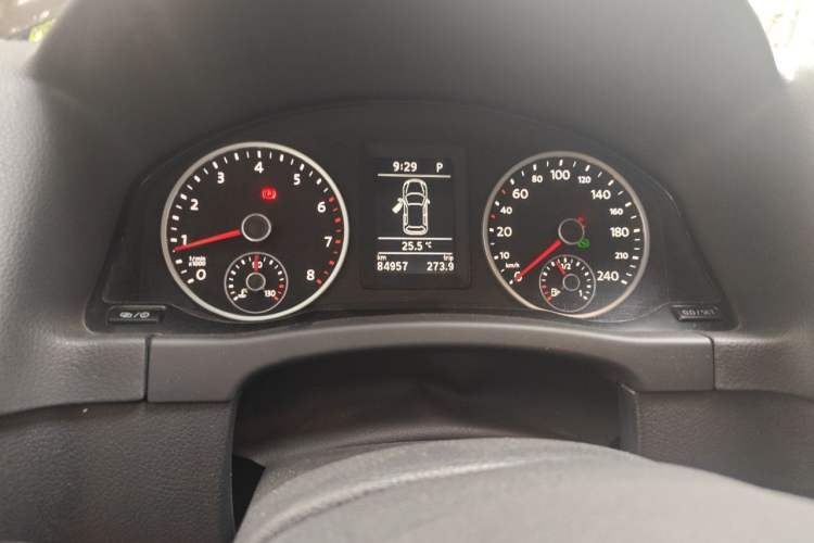 Used Volkswagen Tiguan 2016 300TSI Automatic Two-Wheel Drive Comfort Edition Instrument Cluster