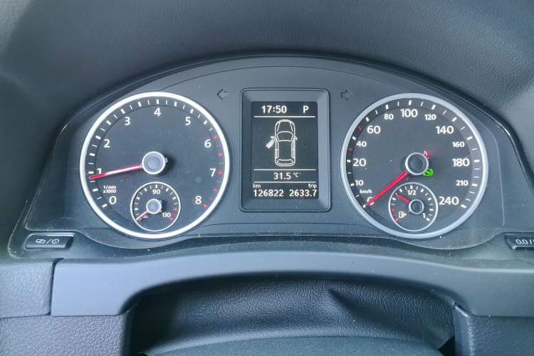 Used Volkswagen Tiguan 2016 300TSI Automatic Two-Wheel Drive Trend Edition Instrument Cluster