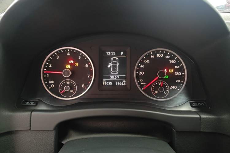 Used Volkswagen Tiguan 2016 300TSI Automatic Two-Wheel Drive Trend Edition Instrument Cluster