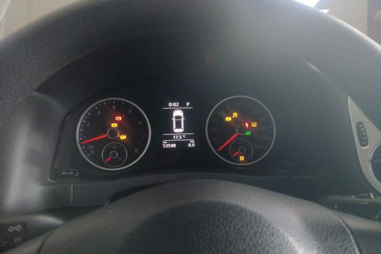 Used Volkswagen Tiguan 2016 280TSI Automatic Two-Wheel-Drive Silk Road Style Edition Instrument Cluster