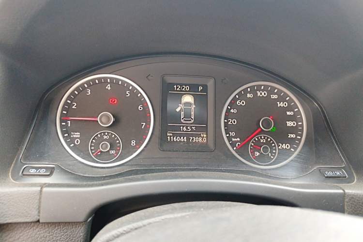 Used Volkswagen Tiguan 2016 280TSI Automatic Two-Wheel-Drive Silk Road Style Edition Instrument Cluster