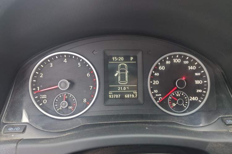 Used Volkswagen Tiguan 2016 300TSI Automatic Two-Wheel Drive Comfort Edition Instrument Cluster