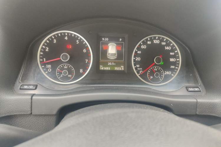 Used Volkswagen Tiguan 2016 300TSI Automatic All-Wheel Drive Luxury Edition Instrument Cluster