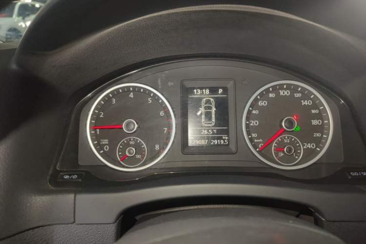 Used Volkswagen Tiguan 2016 280TSI Automatic Two-Wheel Drive Silk Road Comfort Edition Instrument Cluster