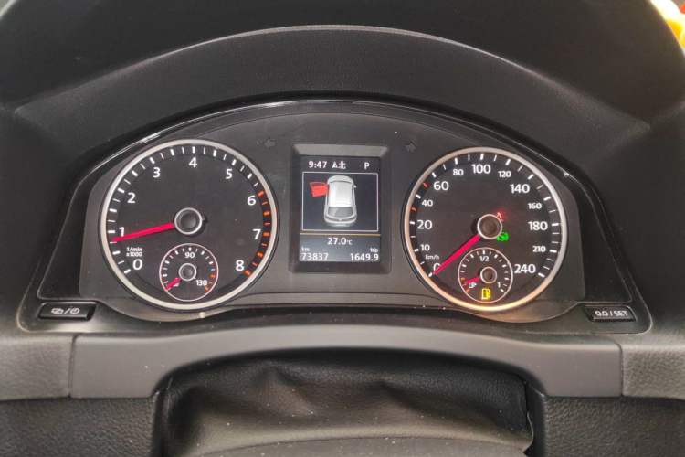Used Volkswagen Tiguan 2016 300TSI Automatic Two-Wheel Drive Luxury Edition Instrument Cluster