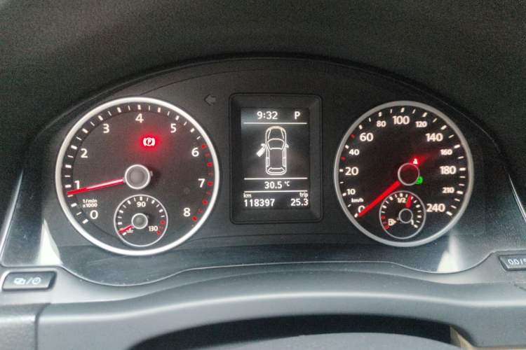 Used Volkswagen Tiguan 2016 300TSI Automatic Two-Wheel Drive Comfort Edition Instrument Cluster