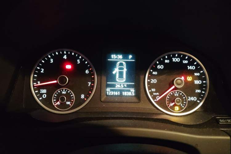 Used Volkswagen Tiguan 2016 300TSI Automatic Two-Wheel Drive Trend Edition Instrument Cluster