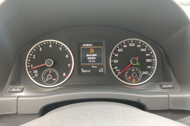 Used Volkswagen Tiguan 2016 300TSI Automatic All-Wheel Drive Luxury Edition Instrument Cluster