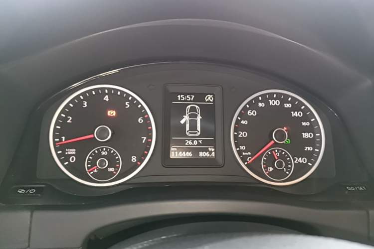 Used Volkswagen Tiguan 2016 280TSI Automatic Two-Wheel Drive Silk Road Comfort Edition Instrument Cluster