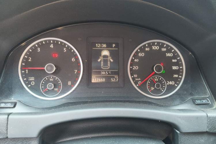 Used Volkswagen Tiguan 2016 280TSI Automatic Two-Wheel-Drive Silk Road Style Edition Instrument Cluster