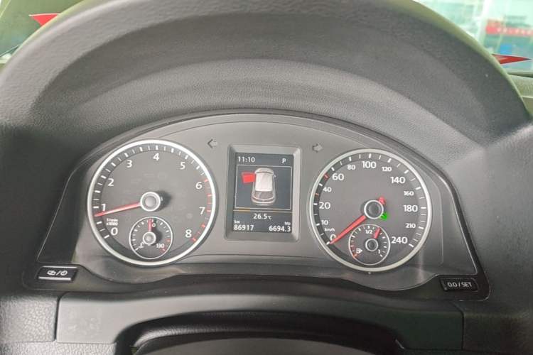 Used Volkswagen Tiguan 2016 300TSI Automatic Two-Wheel Drive Luxury Edition Instrument Cluster