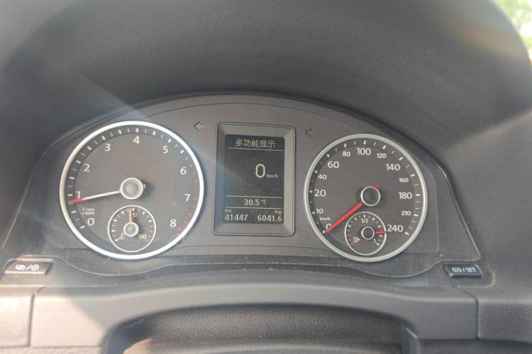 Used Volkswagen Tiguan 2016 300TSI Automatic Two-Wheel Drive Comfort Edition Instrument Cluster