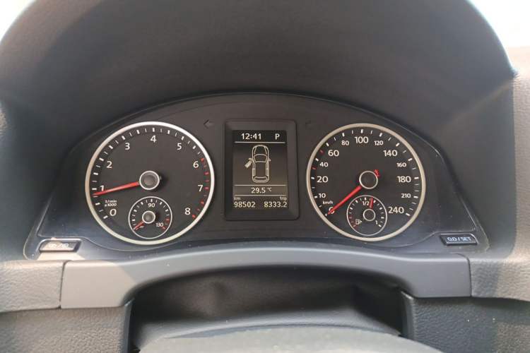 Used Volkswagen Tiguan 2016 280TSI Automatic Two-Wheel Drive Silk Road Comfort Edition Instrument Cluster