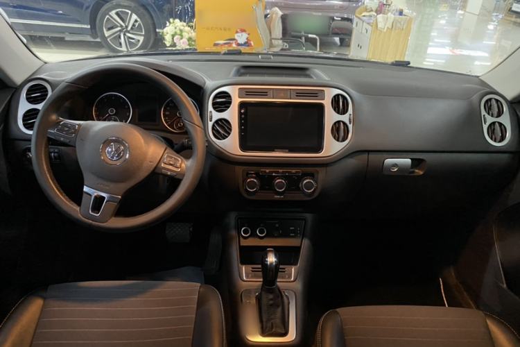 Used Volkswagen Tiguan 2016 300TSI Automatic Two-Wheel Drive Trend Edition Interior 1