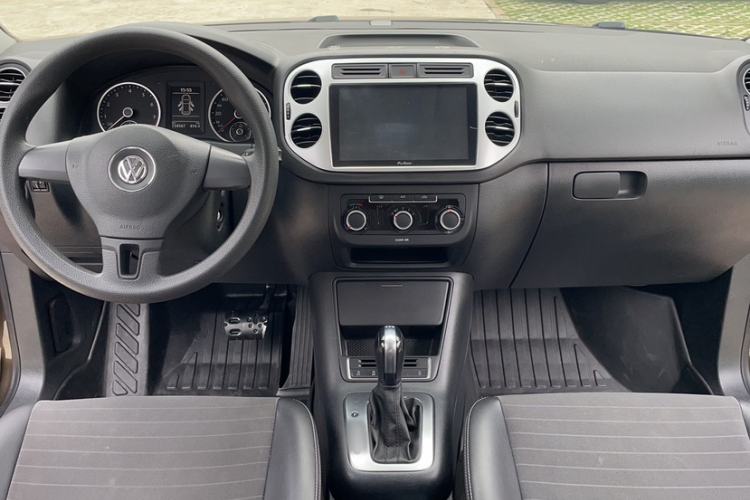 Used Volkswagen Tiguan 2016 280TSI Automatic Two-Wheel-Drive Silk Road Style Edition Interior 2