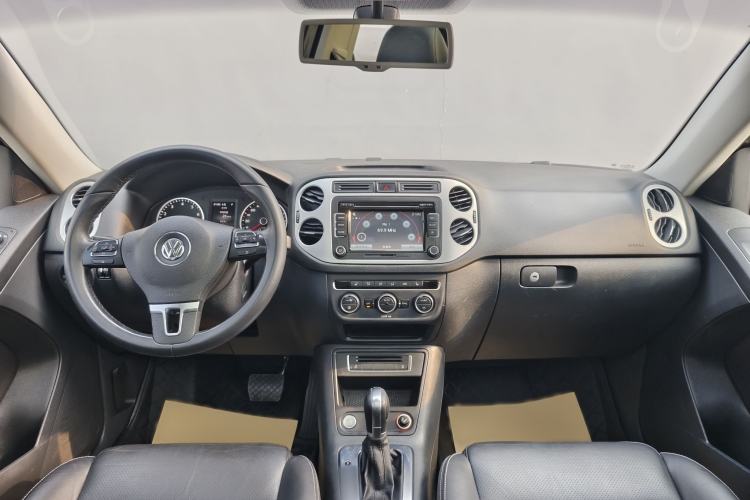 Used Volkswagen Tiguan 2016 300TSI Automatic Two-Wheel Drive Luxury Edition Interior 3