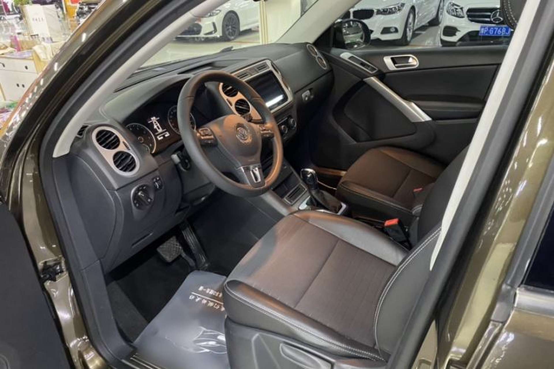 Used Volkswagen Tiguan 2016 300TSI Automatic Two-Wheel Drive Trend Edition Interior 3