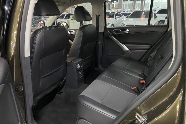 Used Volkswagen Tiguan 2016 300TSI Automatic Two-Wheel Drive Trend Edition Interior 4