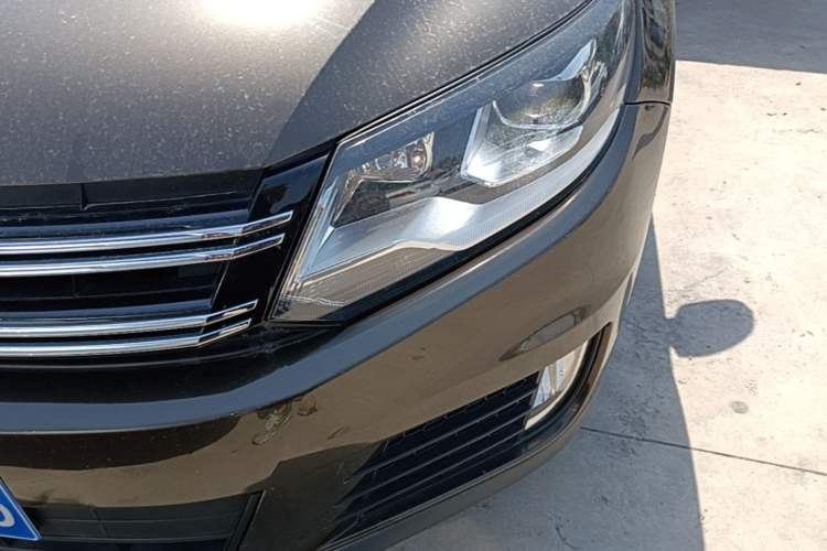 Used Volkswagen Tiguan 2016 280TSI Automatic Two-Wheel-Drive Silk Road Style Edition Left Front Headlight