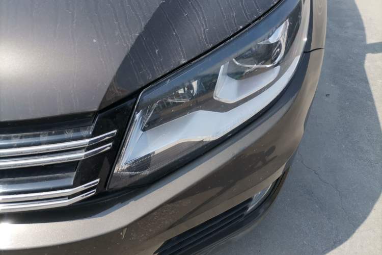 Used Volkswagen Tiguan 2016 280TSI Automatic Two-Wheel-Drive Silk Road Style Edition Left Front Headlight