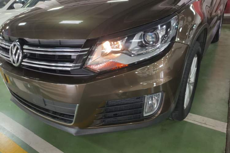 Used Volkswagen Tiguan 2016 280TSI Automatic Two-Wheel Drive Silk Road Comfort Edition Left Front Headlight