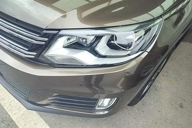 Used Volkswagen Tiguan 2016 300TSI Automatic Two-Wheel Drive Trend Edition Left Front Headlight