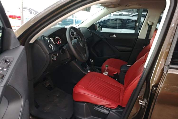 Used Volkswagen Tiguan 2016 280TSI Automatic Two-Wheel-Drive Silk Road Style Edition Left Front Seat