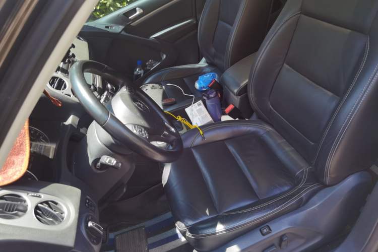Used Volkswagen Tiguan 2016 300TSI Automatic All-Wheel Drive Luxury Edition Left Front Seat