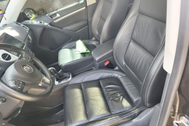 Used Volkswagen Tiguan 2016 280TSI Automatic Two-Wheel Drive Silk Road Comfort Edition Left Front Seat