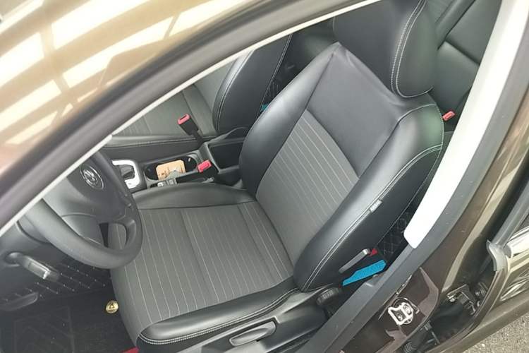 Used Volkswagen Tiguan 2016 300TSI Automatic Two-Wheel Drive Trend Edition Left Front Seat