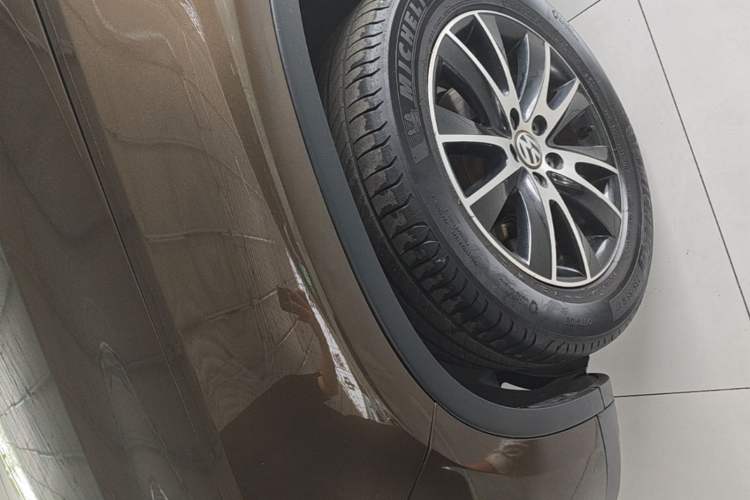 Used Volkswagen Tiguan 2016 300TSI Automatic Two-Wheel Drive Luxury Edition Left Front Wheel Hub