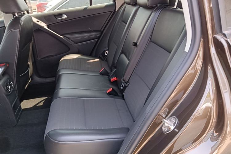 Used Volkswagen Tiguan 2016 280TSI Automatic Two-Wheel-Drive Silk Road Style Edition Left Rear Seat