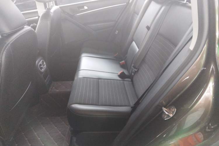 Used Volkswagen Tiguan 2016 300TSI Automatic All-Wheel Drive Fashion Vision Edition Left Rear Seat