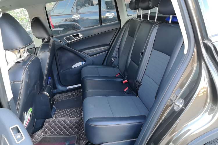 Used Volkswagen Tiguan 2016 300TSI Automatic Two-Wheel Drive Trend Edition Left Rear Seat