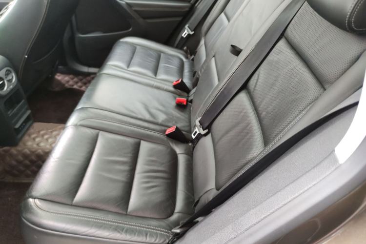 Used Volkswagen Tiguan 2016 300TSI Automatic Two-Wheel Drive Luxury Edition Left Rear Seat