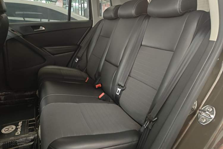 Used Volkswagen Tiguan 2016 300TSI Automatic Two-Wheel Drive Trend Edition Left Rear Seat