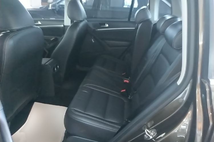Used Volkswagen Tiguan 2016 300TSI Automatic Two-Wheel Drive Luxury Edition Left Rear Seat