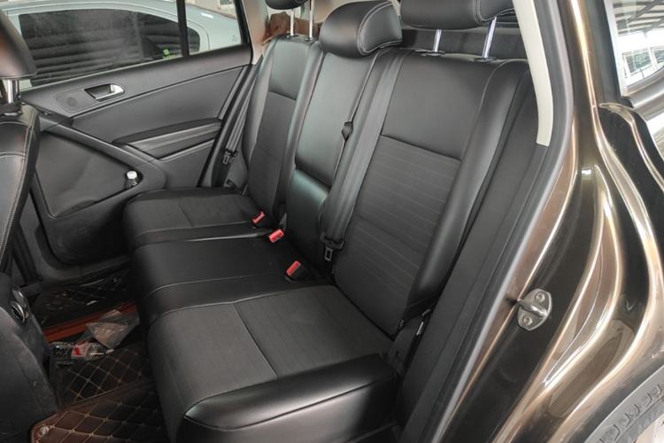 Used Volkswagen Tiguan 2016 280TSI Automatic Two-Wheel-Drive Silk Road Style Edition Left Rear Seat