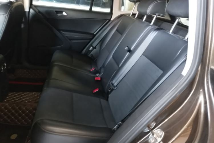 Used Volkswagen Tiguan 2016 280TSI Automatic Two-Wheel-Drive Silk Road Style Edition Left Rear Seat