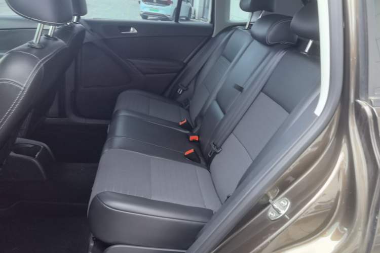 Used Volkswagen Tiguan 2016 300TSI Automatic Two-Wheel Drive Trend Edition Left Rear Seat