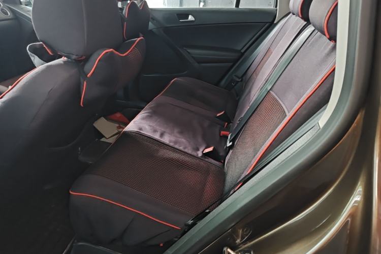 Used Volkswagen Tiguan 2016 280TSI Automatic Two-Wheel-Drive Silk Road Style Edition Left Rear Seat